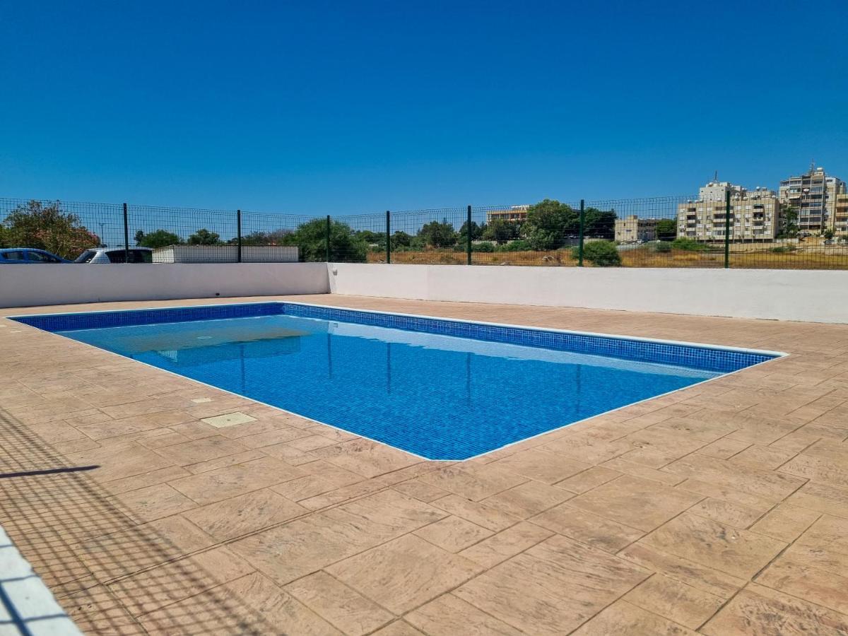 Dock Holiday Apartment Lárnaca Exterior foto